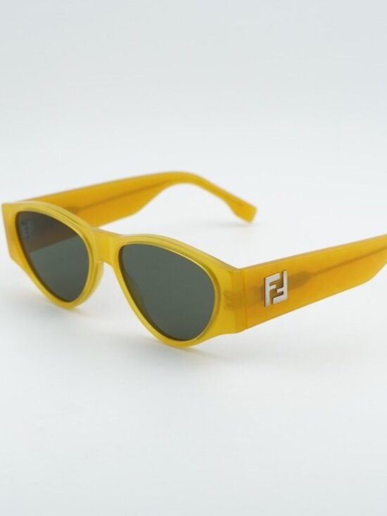 Fendi FE40158I 39N Sunglasses Shiny Yellow Oval Frame, Green Lenses